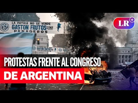 Fuertes disturbios en exteriores del SENADO de ARGENTINA por debate de LEY DE BASES de MILEI | #LR