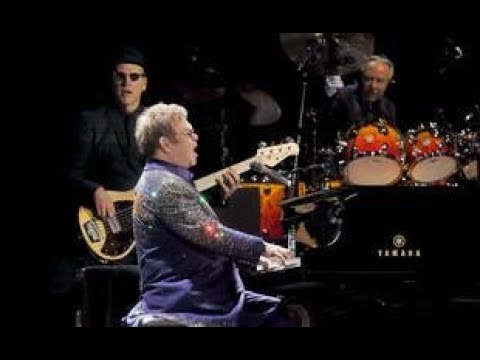 Elton John travaille avec Metallica... Amy Schumer fait un stand-up en attendant son vaccin...