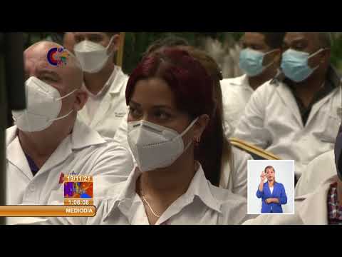 Cuba: Díaz-Canel reconoció la valentía de los profesionales de la salud para enfrentar la COVID-19
