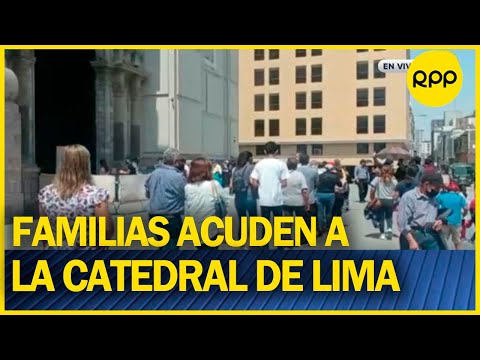 Decenas de personas visitan la Catedral de Lima tras 2 años de pandemia