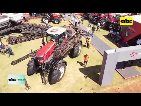 Pulverizadora, sembradora y tractores Massey en Innovar 2023