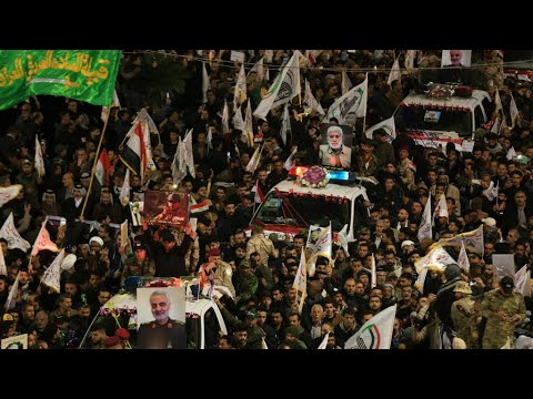 De Bagdad à Najaf, une foule d'Irakiens aux funérailles du général iranien Soleimani