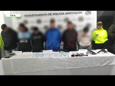 Dos policías detenidos por posible homicidio - Teleantioquia Noticias