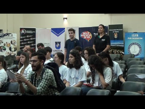 Jóvenes talentos compiten por Becas Universitarias de la JCI