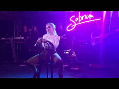 Sabrina Carpenter - Feels Like Loneliness (Live)