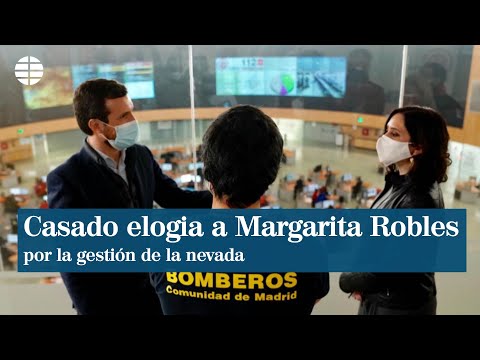 Pablo Casado elogia a la ministra Margarita Robles por su gestión durante la nevada