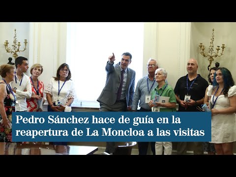 Pedro Sánchez hace de guía en la reapertura de La Moncloa a las visitas ciudadanas