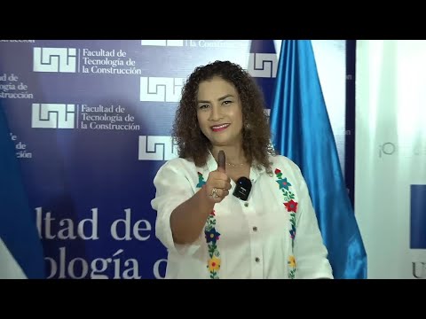 Reyna Rueda, candidata a Alcaldesa de Managua ejerce su derecho al voto