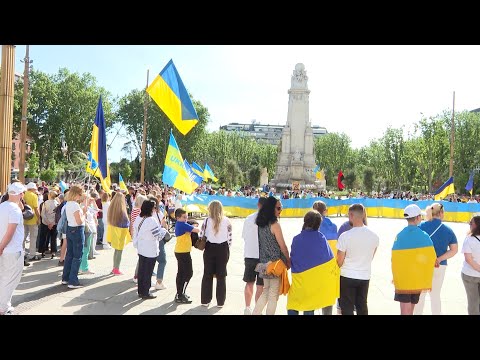 La Asociación 'ConUcrania' se manifiesta en Madrid en apoyo al pueblo ucraniano