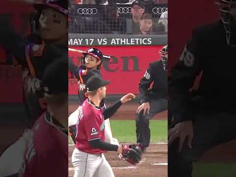 Jung Hoo Lee homers on Korean Heritage Night at Oracle Park!