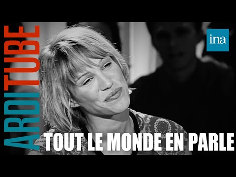 Tout Le Monde En Parle avec Claudia Schiffer, E. Sjöberg, Kad et Olivier …  | INA Arditube