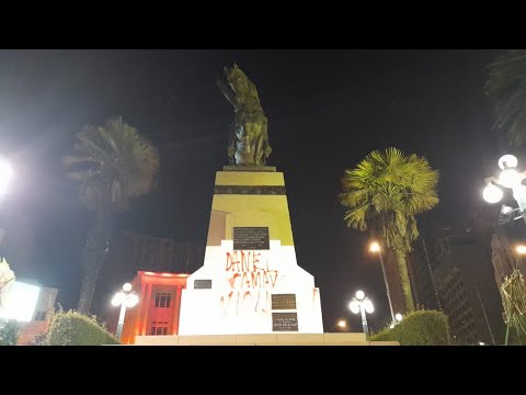 No duró ni una semana: vandalizan monumento a Sucre
