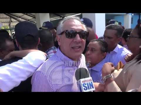 Danilo Medina realiza visita sorpresa a productores de Montecristi