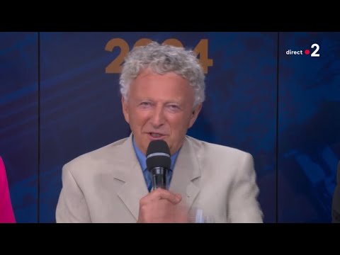 Nelson Monfort ému aux larmes : il reçoit un bel hommage pour son dernier Roland-Garros