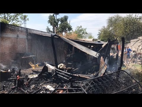 Incendio arrasó vivienda y provocó la muerte de cinco perros en el ejido San Marcos