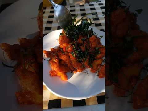 แคปหมูผัดพริกแกงผัดพริกขิงกา