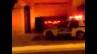 فيديو:دوريه تحاول منع مطلوب من الهرب وهو يدفعها