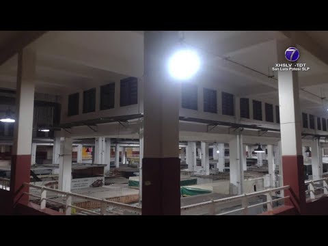 Sustituye Ayuntamiento Capitalino luminarias del Mercado Hidalgo