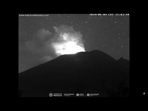 ¡Atentos! #Popocatepetl I LUZ INTENSA en el #volcán ? Alerta amarillo fase 2