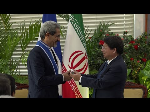 Nicaragua rinde homenaje a embajador saliente de Irán