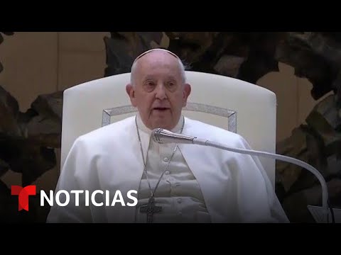El Vaticano confirma que la gripe del papa no es febril y le resta importancia | Noticias Telemundo