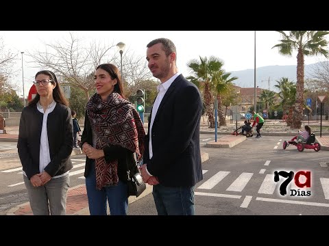 Escolares de Alhama hacen un taller de educación vial y medio ambiente