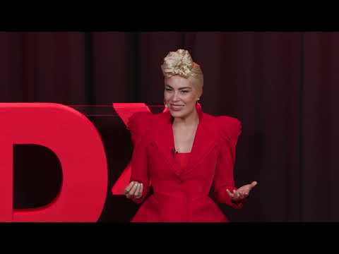 Art Is Oxygen - Everyone Is Born An Artist | I Am Estelle | TEDxBurleigh Heads