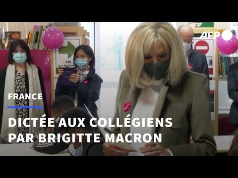 Brigitte Macron et Jean-Michel Blanquer font la dictée à des collégiens près de Paris | AFP