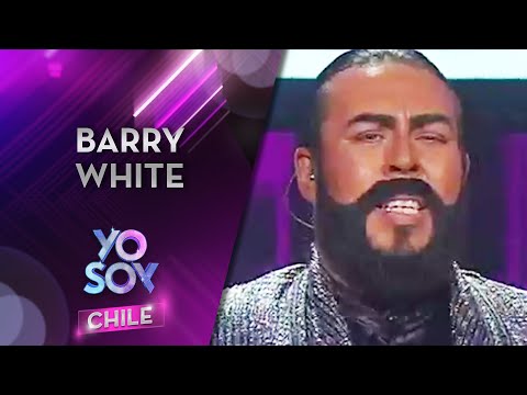 Fernando Carrillo cantó I'm Gonna Love You Just A Little Bit More de Barry White en Yo Soy Chile 3