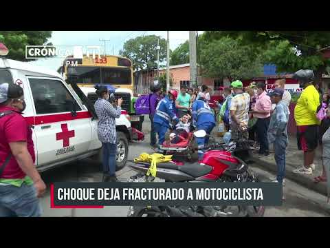 Con fractura en la rodilla tras impacto de bus en La Ceibita, Managua - Nicaragua