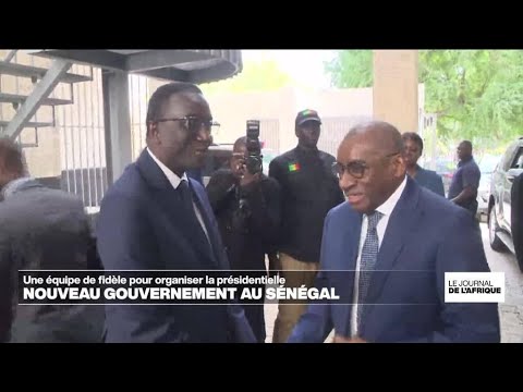 Un nouveau gouvernement composé de fidèles pour organiser la présidentielle au Sénégal • FRANCE 24