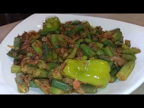 Masala Bhindi Recipe in Urdu / Hindi  Easy Ladies Finger Curry for a Delicious Desi Twist!