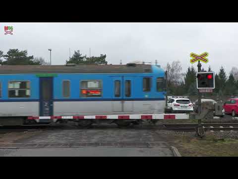 Železniční přejezd Kunovice zastávka [P7957] - 7.2.2026 / Czech railroad crossing