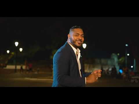 Chayanne El De La Salsa - Quisiera Detener El Tiempo (Video Oficial)