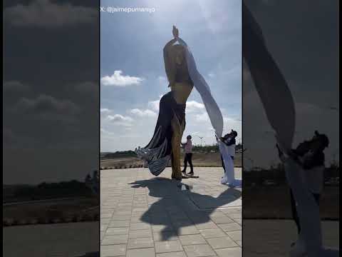 Este es el impresionante monumento de Shakira en Barranquilla
