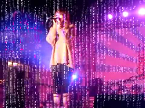 A-LIN - 給我一個理由忘記( 2010/12/10美和科大校慶演唱會版 )