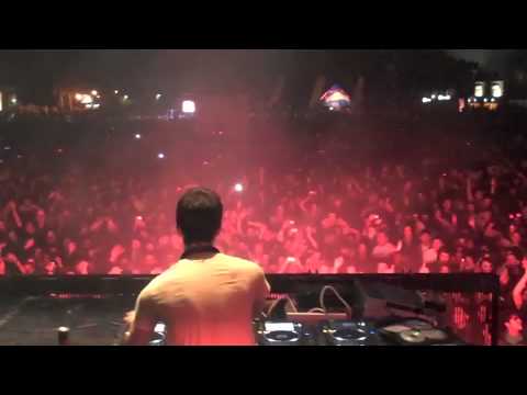 Calvin Harris - Flashback @ Creamfields Peru