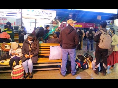 No sale ni a La Paz ni a Oruro. ¡Atención bloqueos en Parotani!