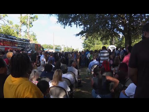 Second vigil held for the victims’ families and the broader community as DeSantis was booed