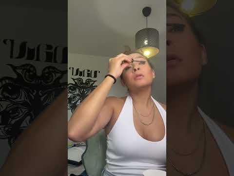 Getting ready for my POP UP🎨🖌️