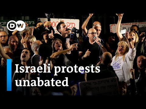 Israeli calls for political change get louder | DW News