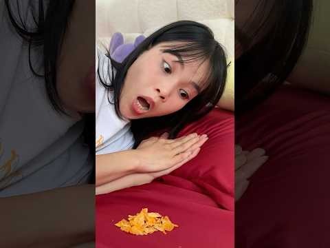 How to eat Snack in bed 😱 #funny #shorts