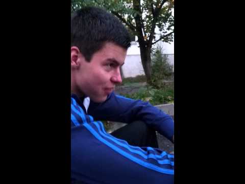 Video: Lazybos - kartais jos gali sutrukdyti savaiciu savaites buciuoti mergina.