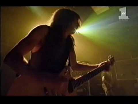 AC/DC - Shoot To Thrill  live at VH1 studios