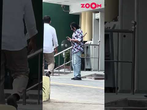 Rahul Roy EXITS after meeting Salman Khan's father Salim Khan #shorts #rahulroy #salmankhan