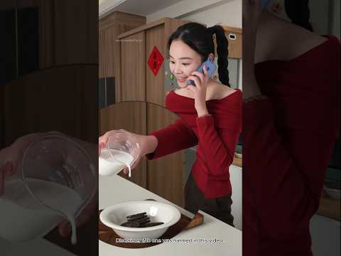 He Accidentally Ruined His Oreos… Then Made a Brownie! 😲🍫