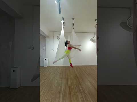 #空中瑜伽 #瑜伽路上一直在坚持