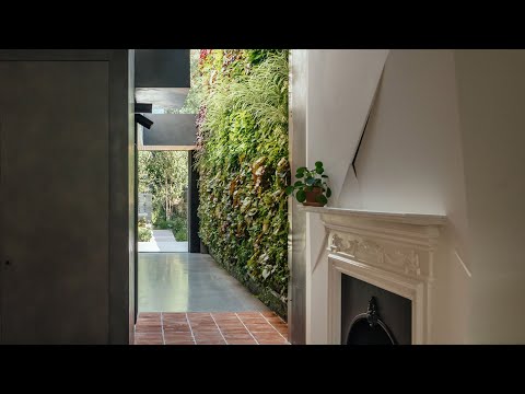 Neil Dusheiko Architects revamps London terrace to bring owner "closer to nature"