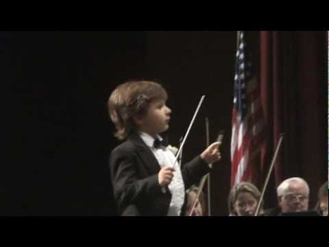 Jonathan conducts Strausss Thunder and Lightning Polka