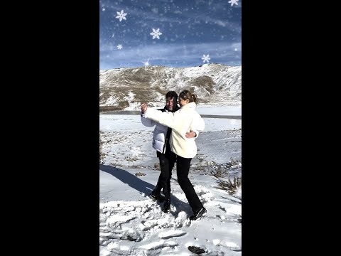 Enes Batur ve Ecenaz Kar Tatilinde Dans Akımı Yapıyor #shorts